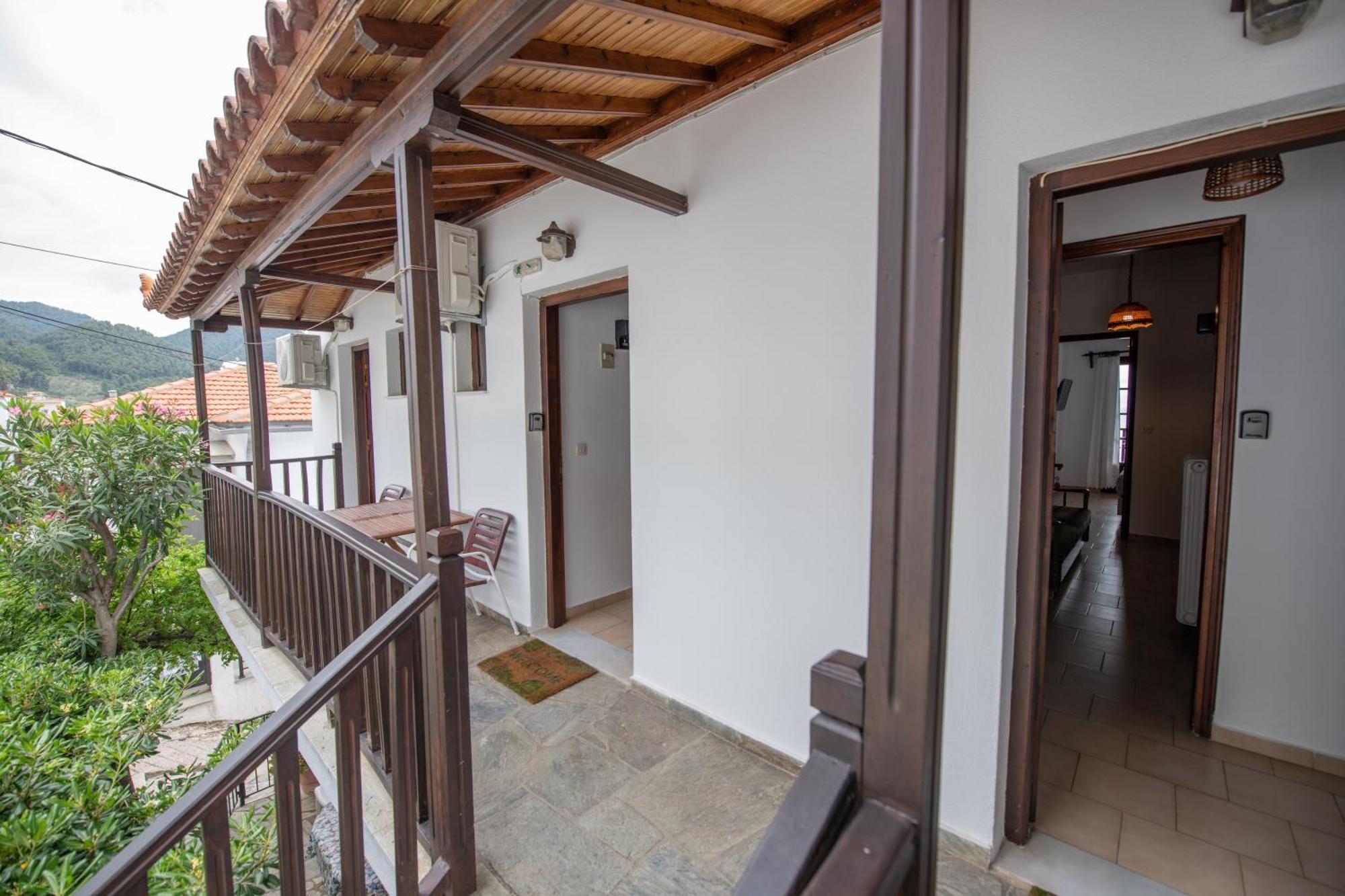 Lilian Beachfront Apartments Нео-Клима Экстерьер фото
