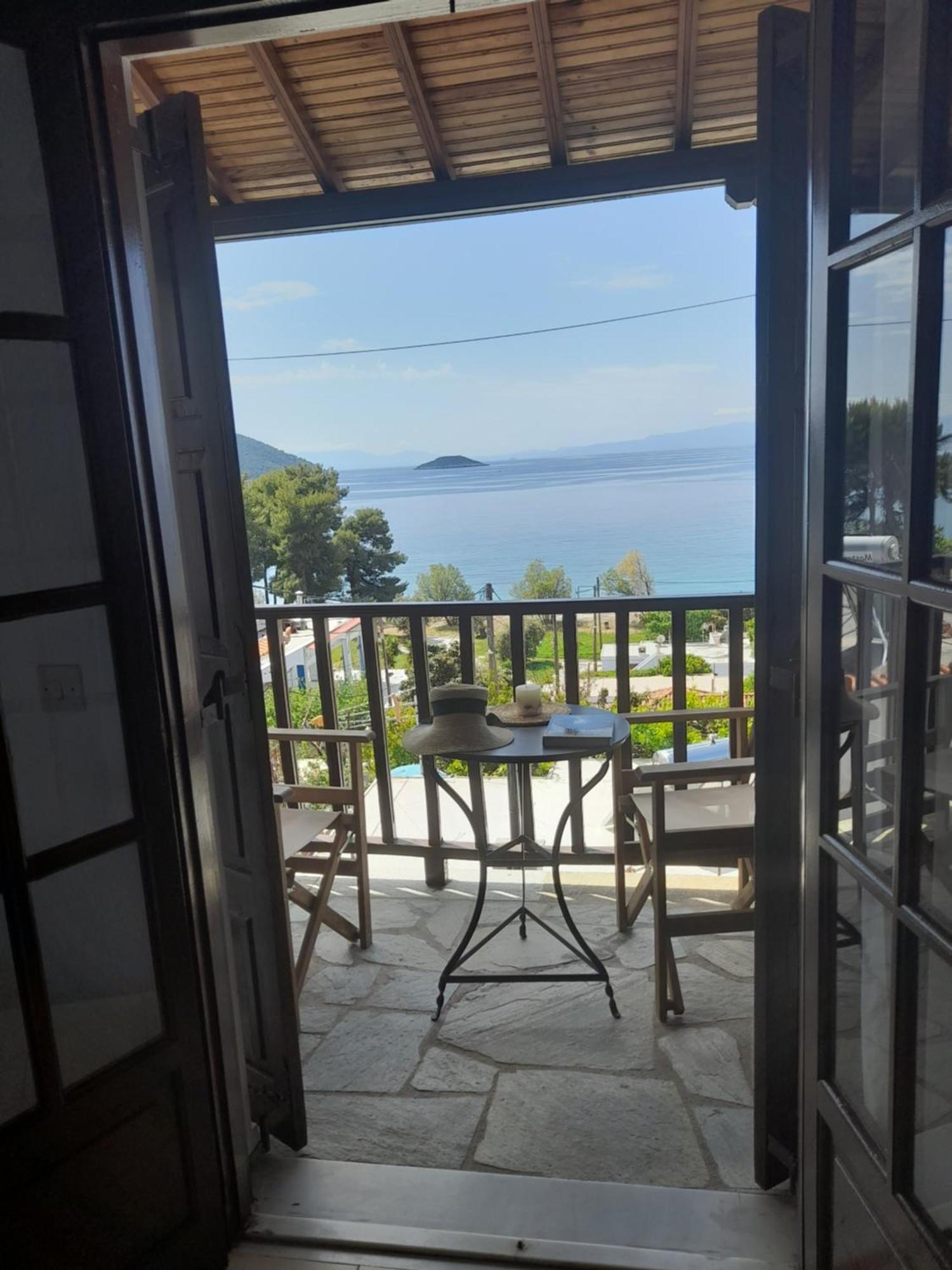 Lilian Beachfront Apartments Нео-Клима Экстерьер фото